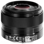 Sony E 35mm f/1.8 OSS