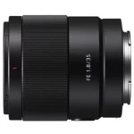 Sony FE 35mm f/1.8 OSS
